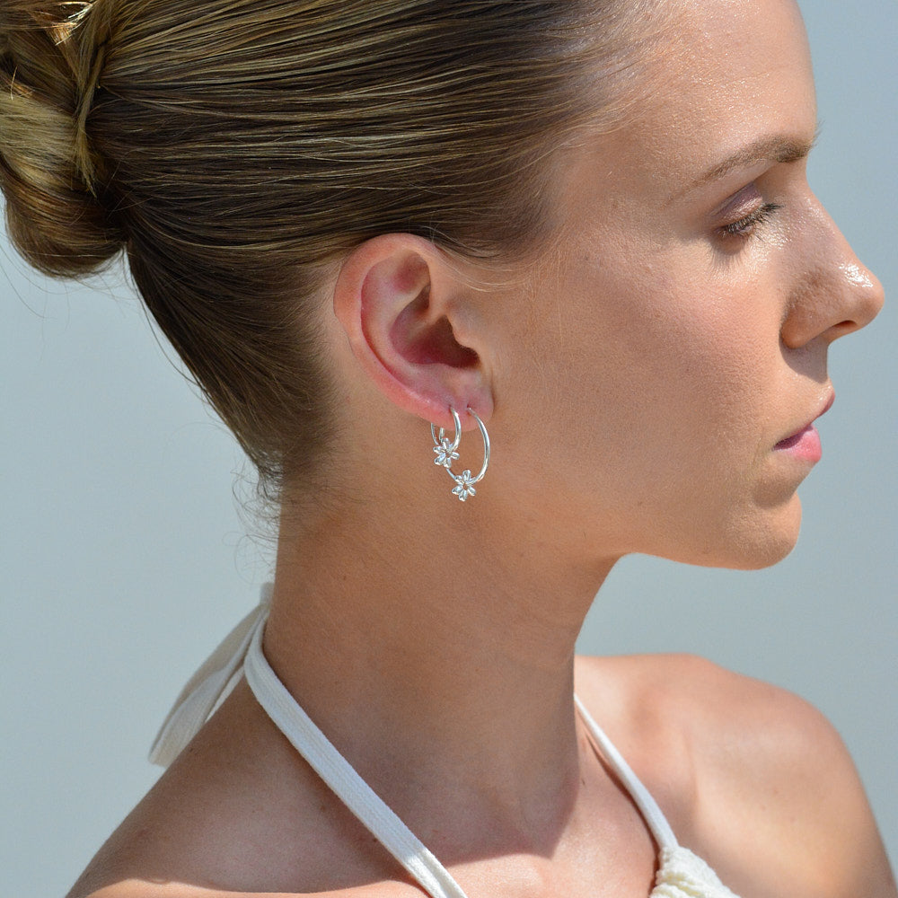 Daisy Huggie Hoop Earrings - Silver