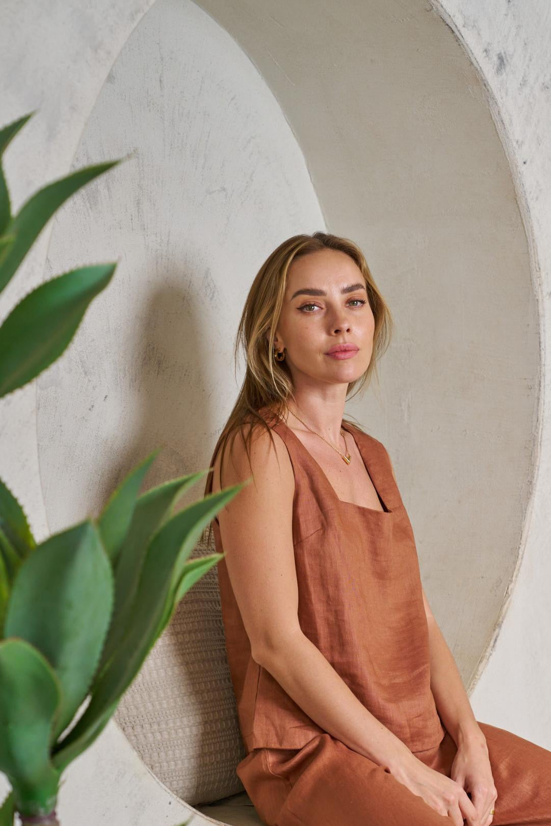 Aria Swing Top - Umber