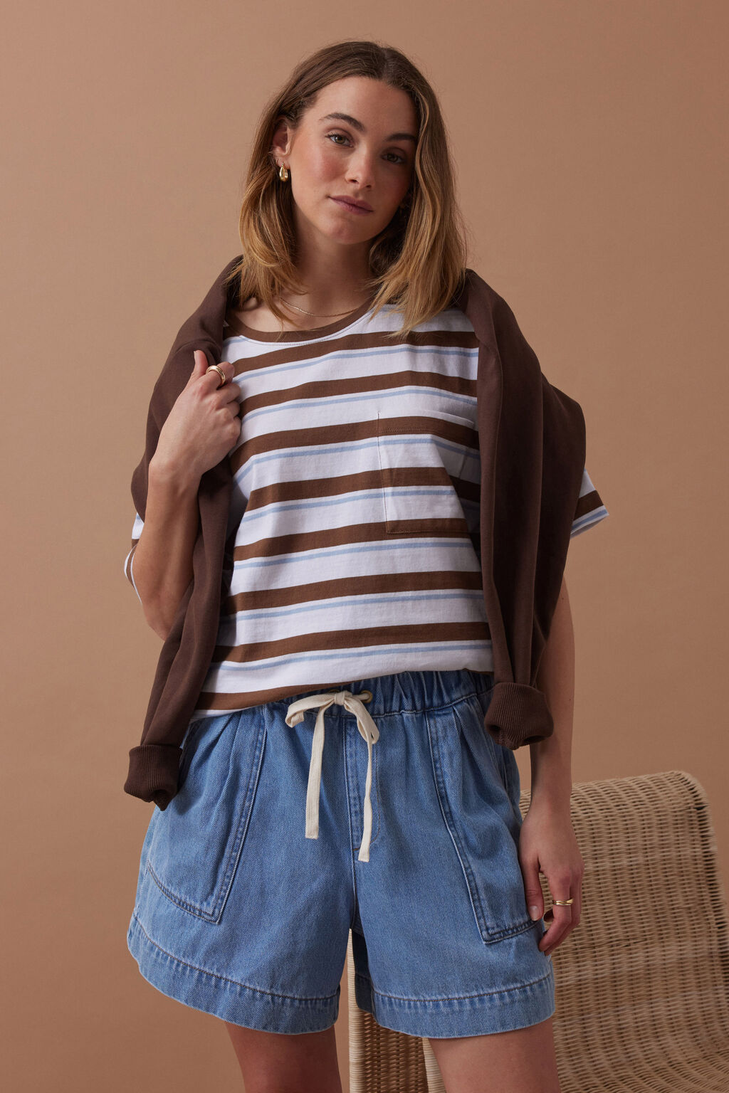 Darcy Relaxed Everyday Short - Mid blue wash