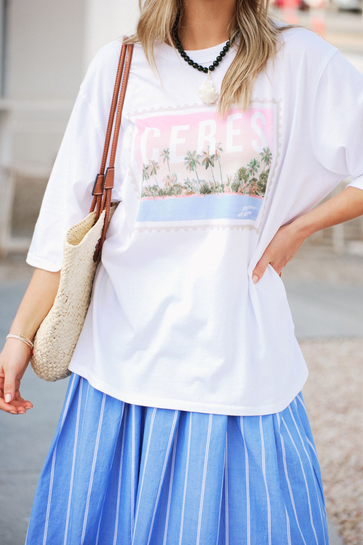 Liv Oversized Tee -  White/ceres holiday stamp