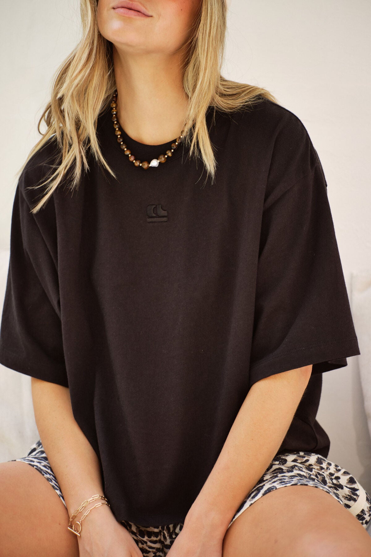 Phoebe Premium Tee -Black