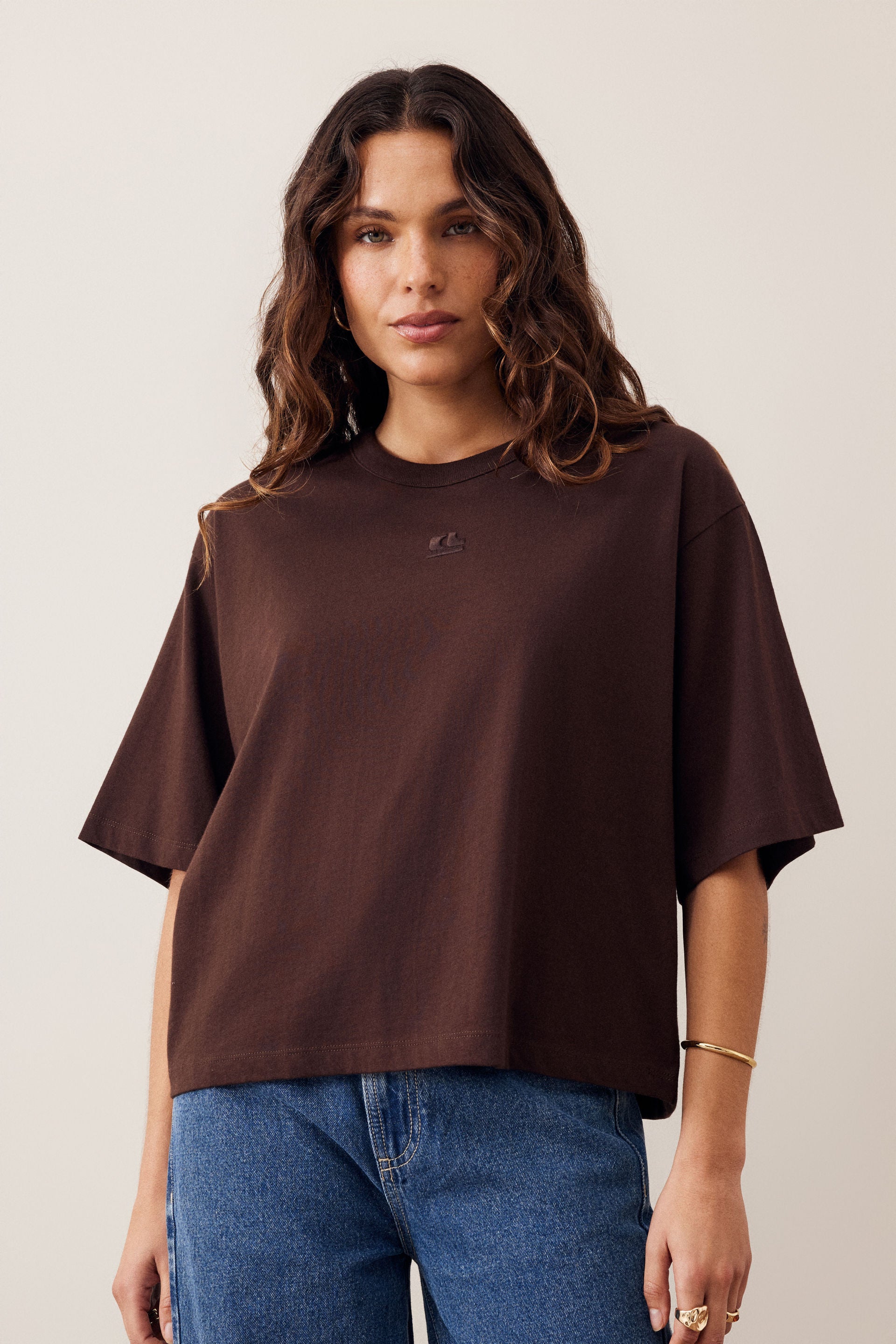 Phoebe Premium Tee - Chocolate