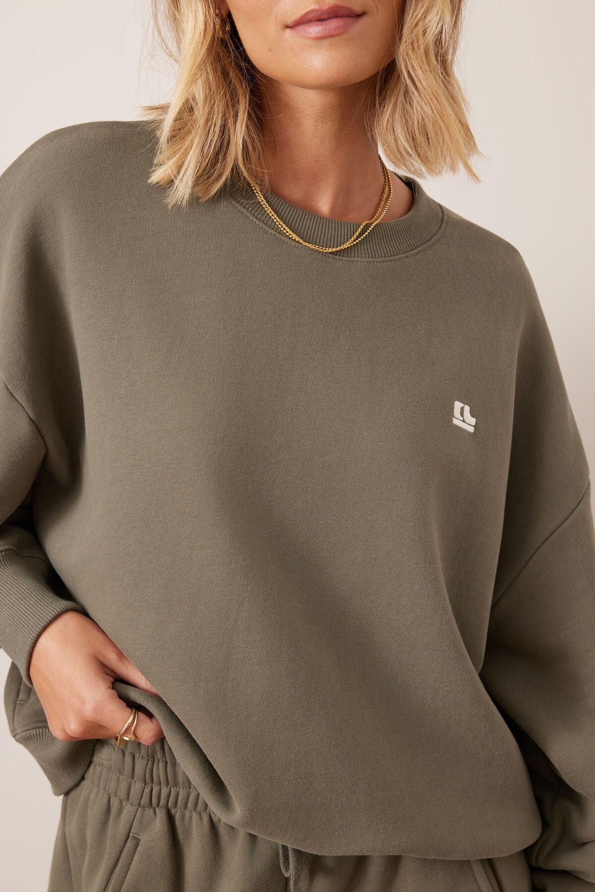 Quinn Slouchy Crew - Washed Olive