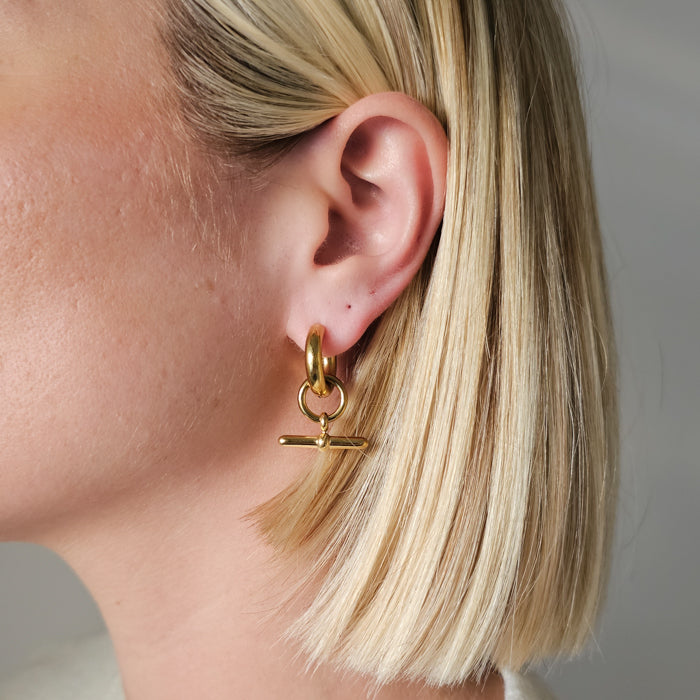 T-Bar Earrings - Gold