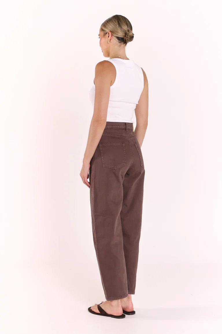 Lola Barrel Jean - Chocolate