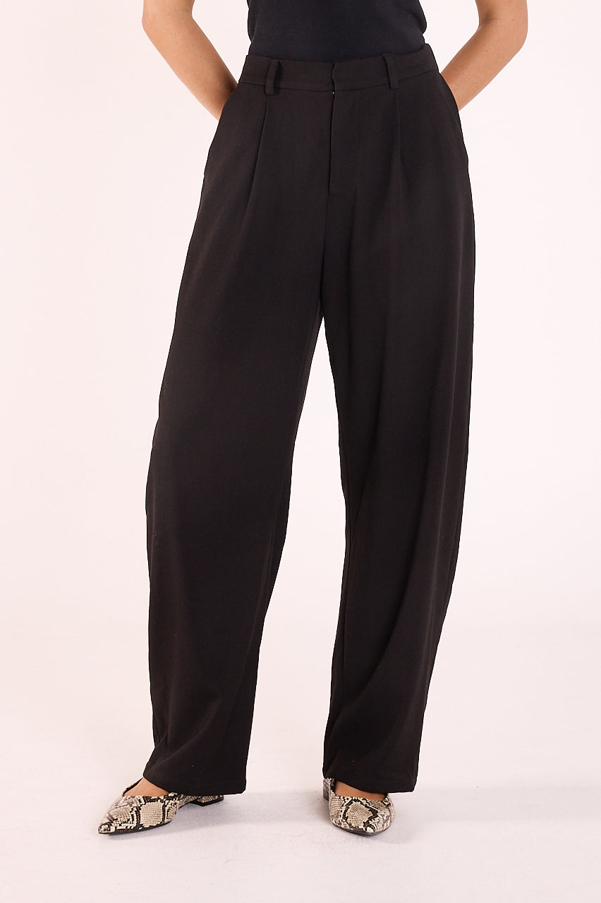 Andie Barrel Pant - Black, front