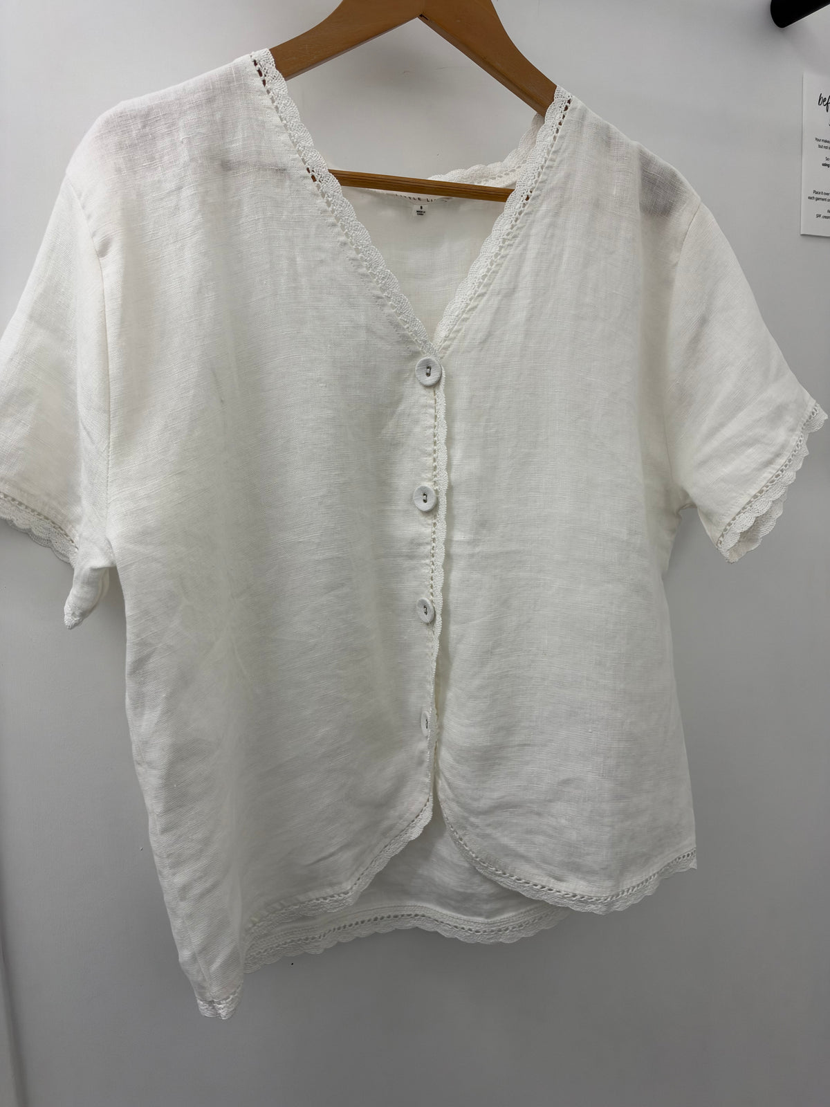Little Lies Dominique Linen Top in White, view 3