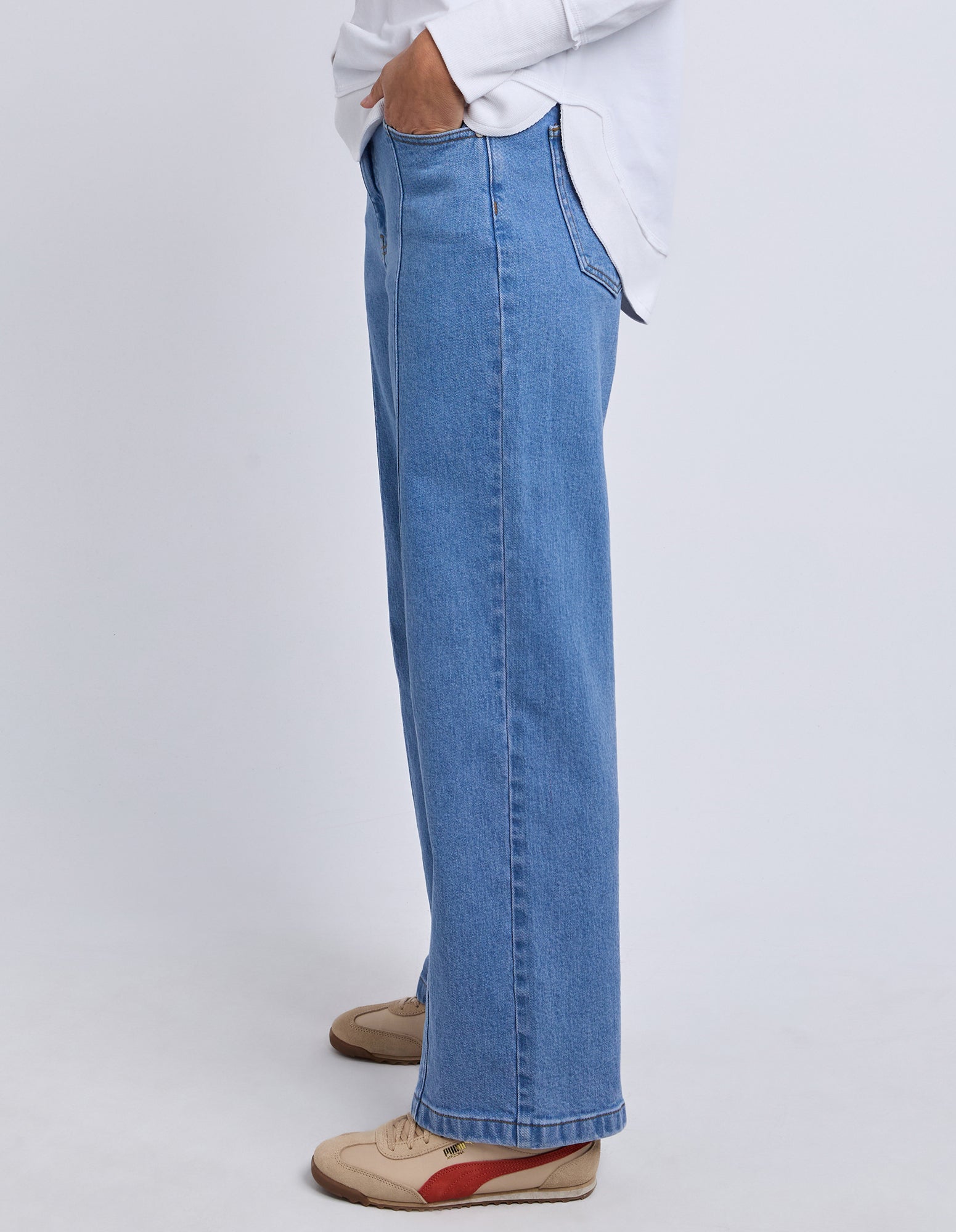 Monty Jean - Light Blue