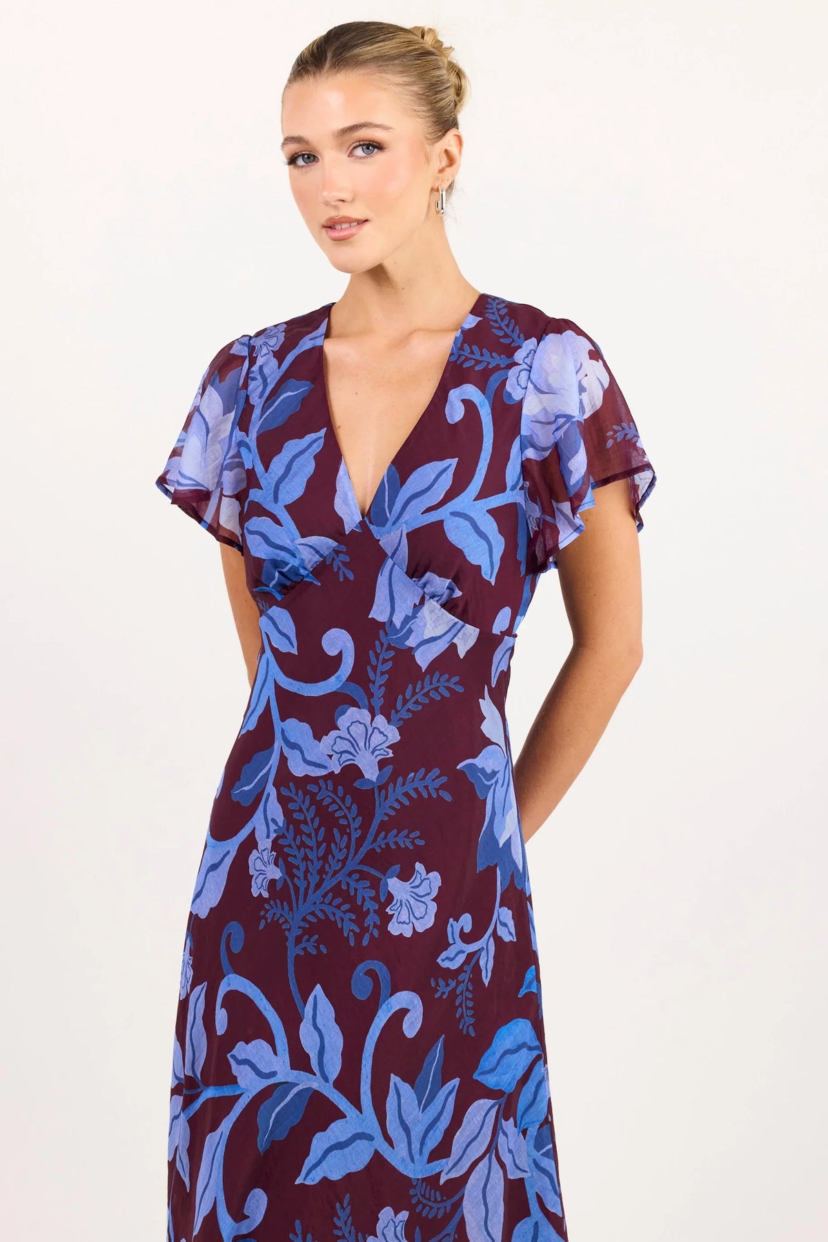 Among the Brave Chariot Maxi Dress - Burgundy Blue Floral, view 6