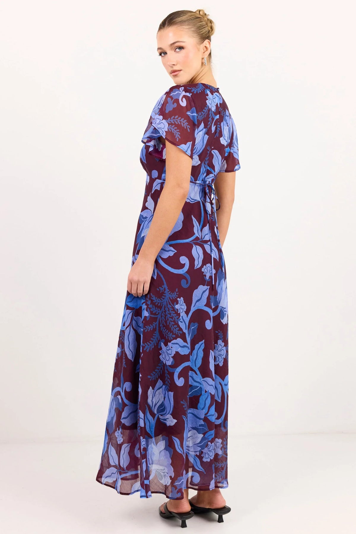 Among the Brave Chariot Maxi Dress - Burgundy Blue Floral, view 8