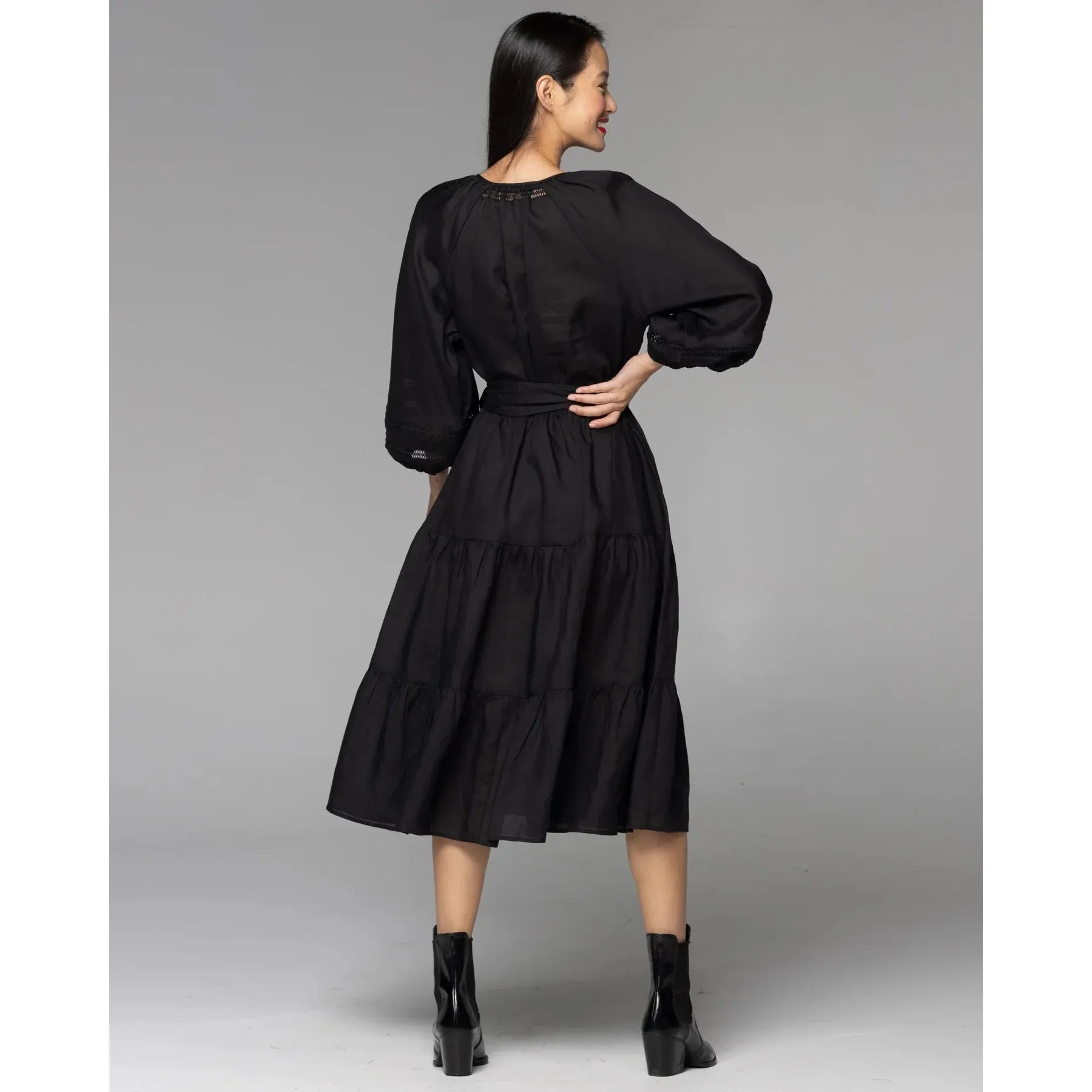 Faraway Tiered Midi Dress - Black