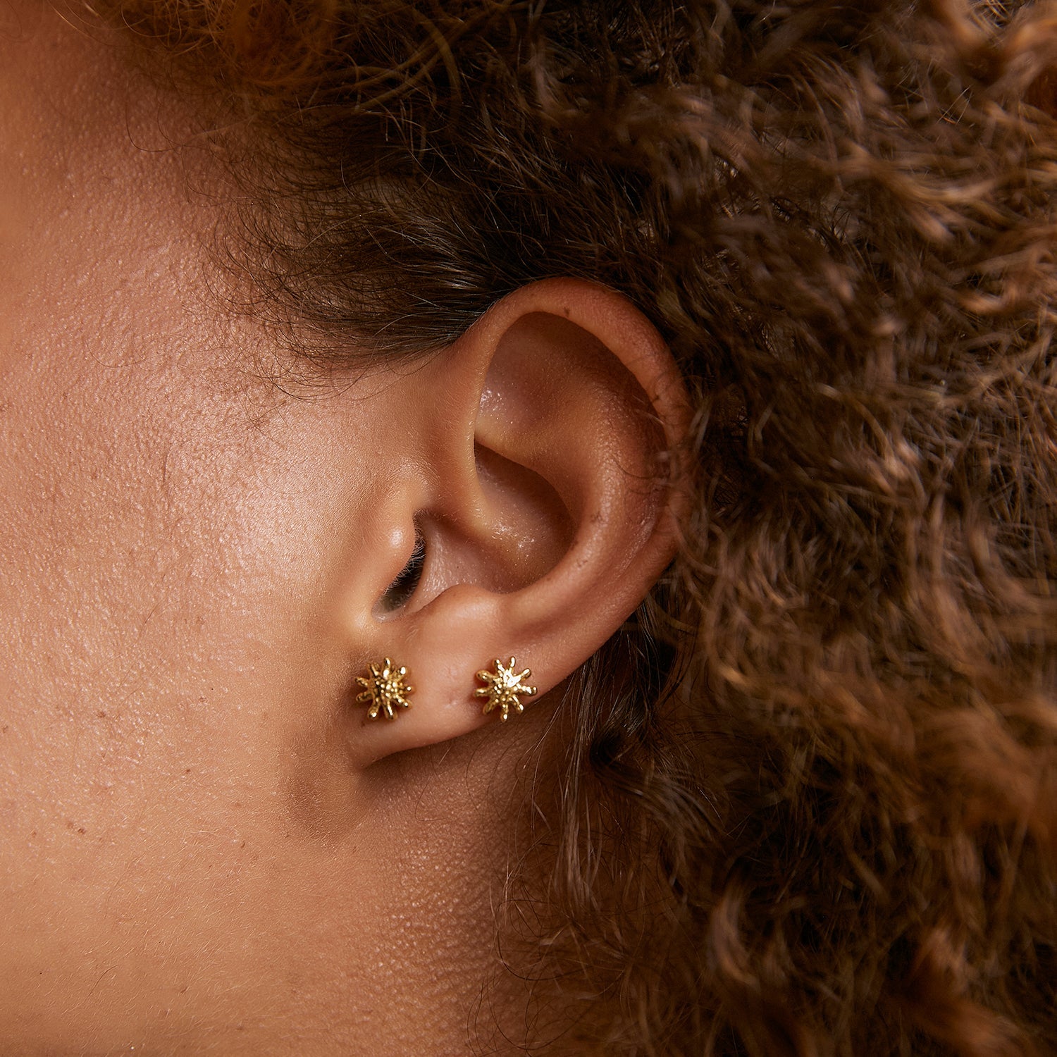 Magnolia Stud Earrings - Gold