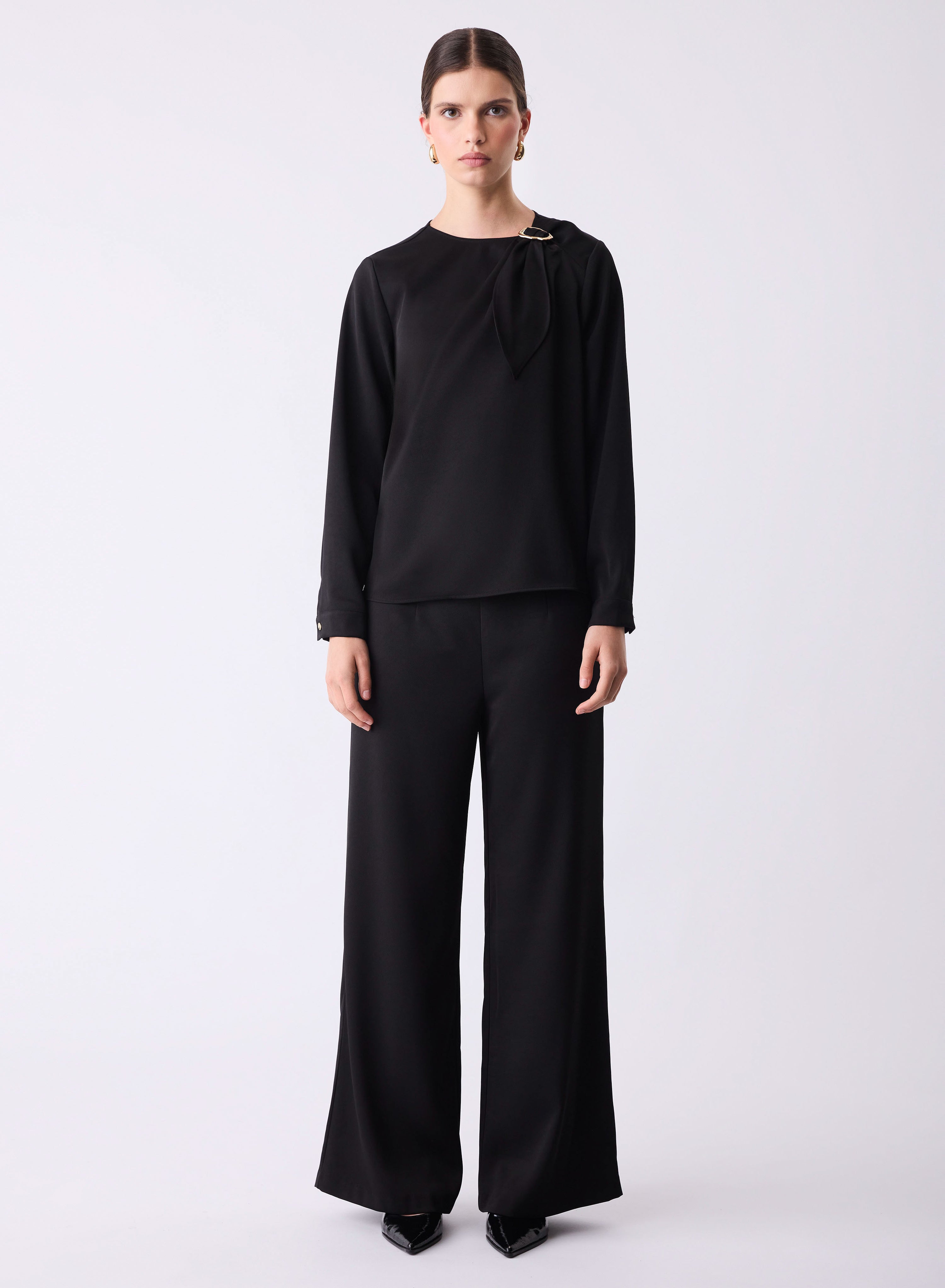 Equivalent Blouse - Black
