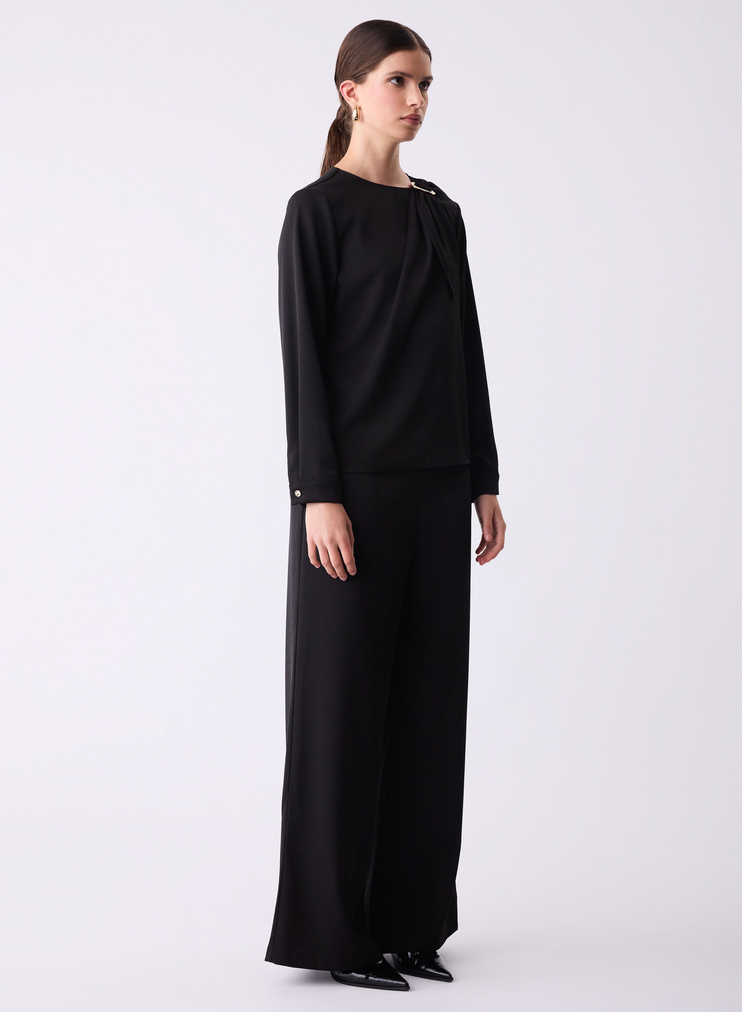 Equivalent Blouse - Black