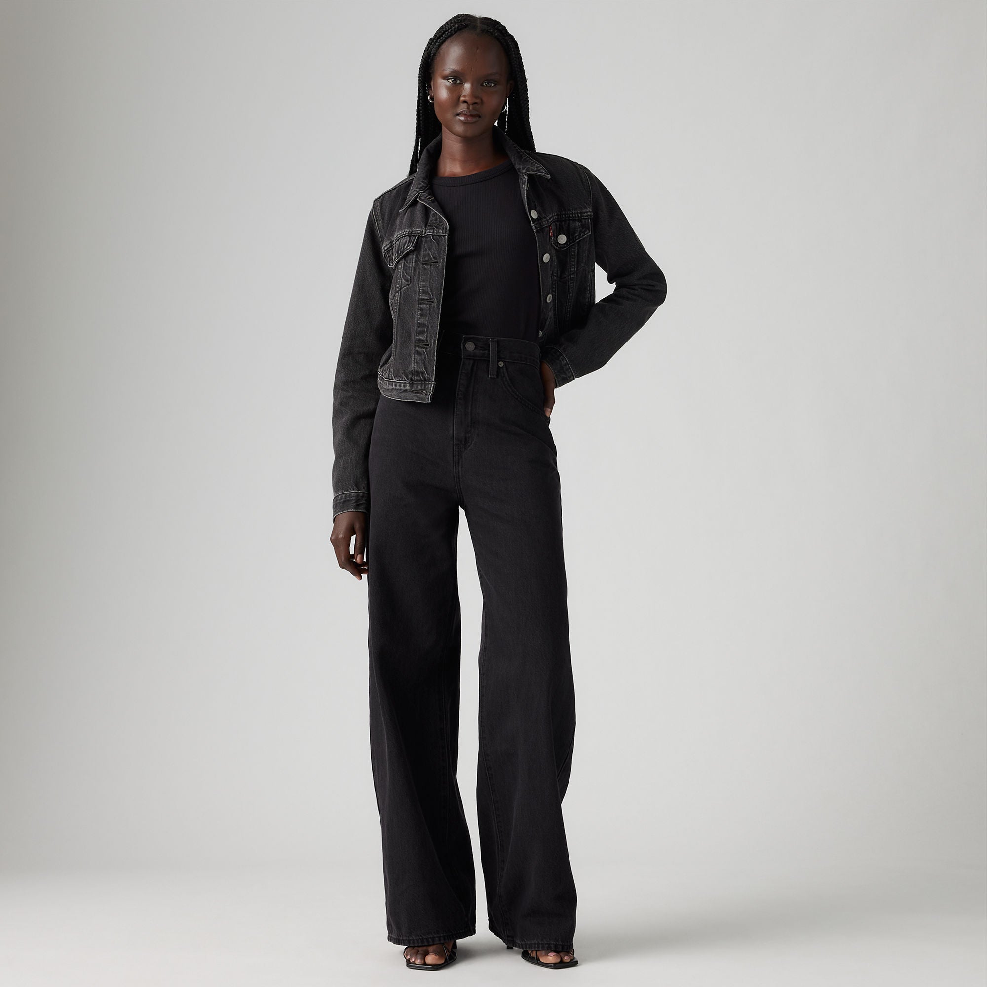 Levi's Women's Cinch Baggy Jeans - Capturing Moments - detail