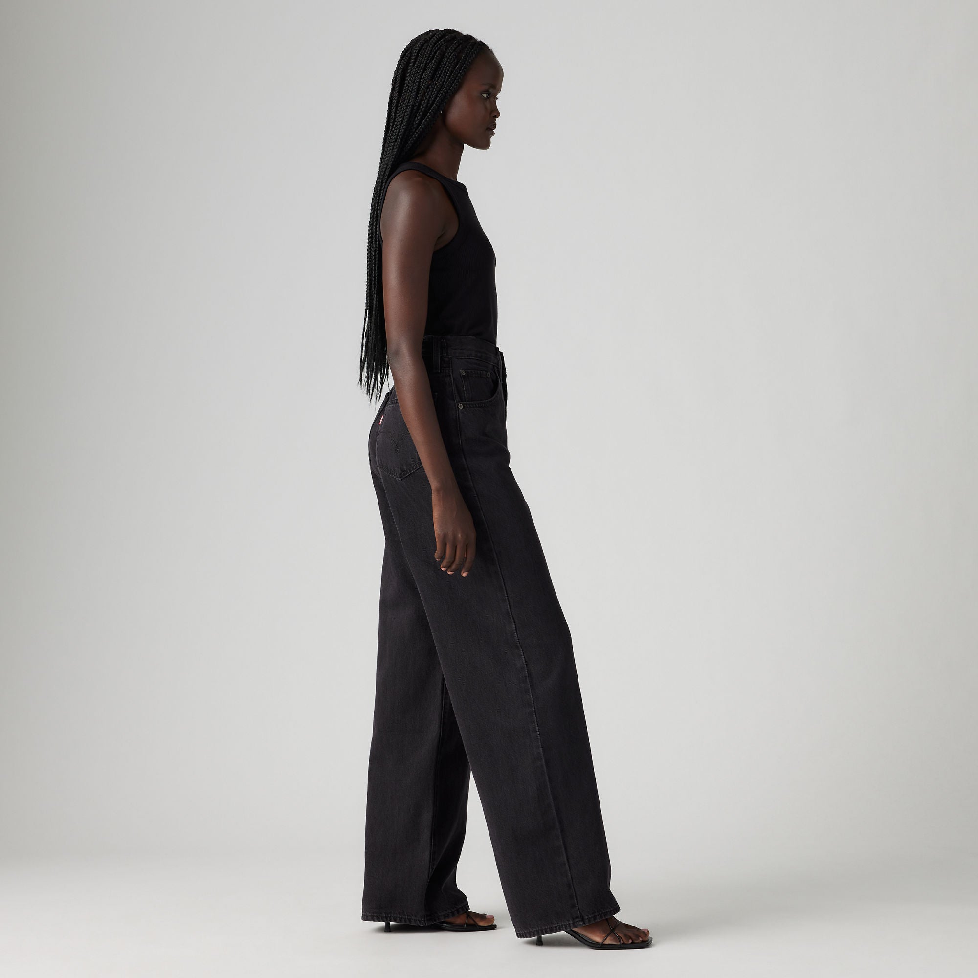 Levi's Women's Cinch Baggy Jeans - Capturing Moments - side