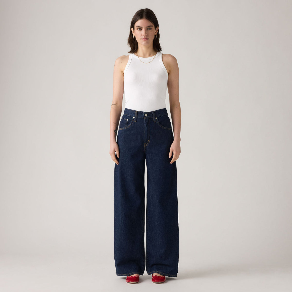 Levi's Women's Cinch Baggy Jeans - Reign Of The Rinse - front