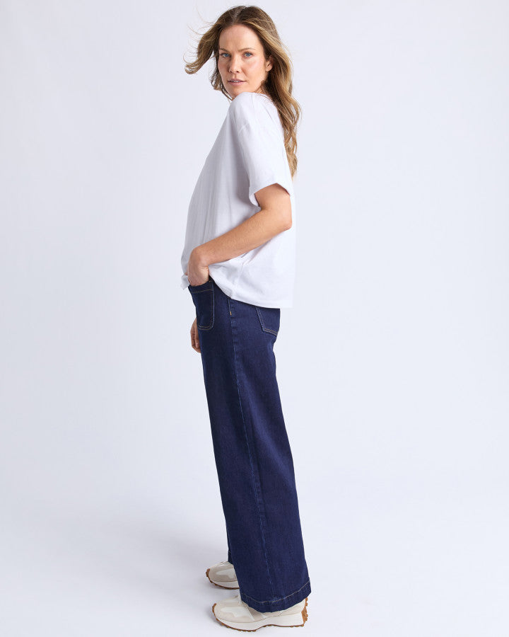 Huntleigh Oversized Tee -White