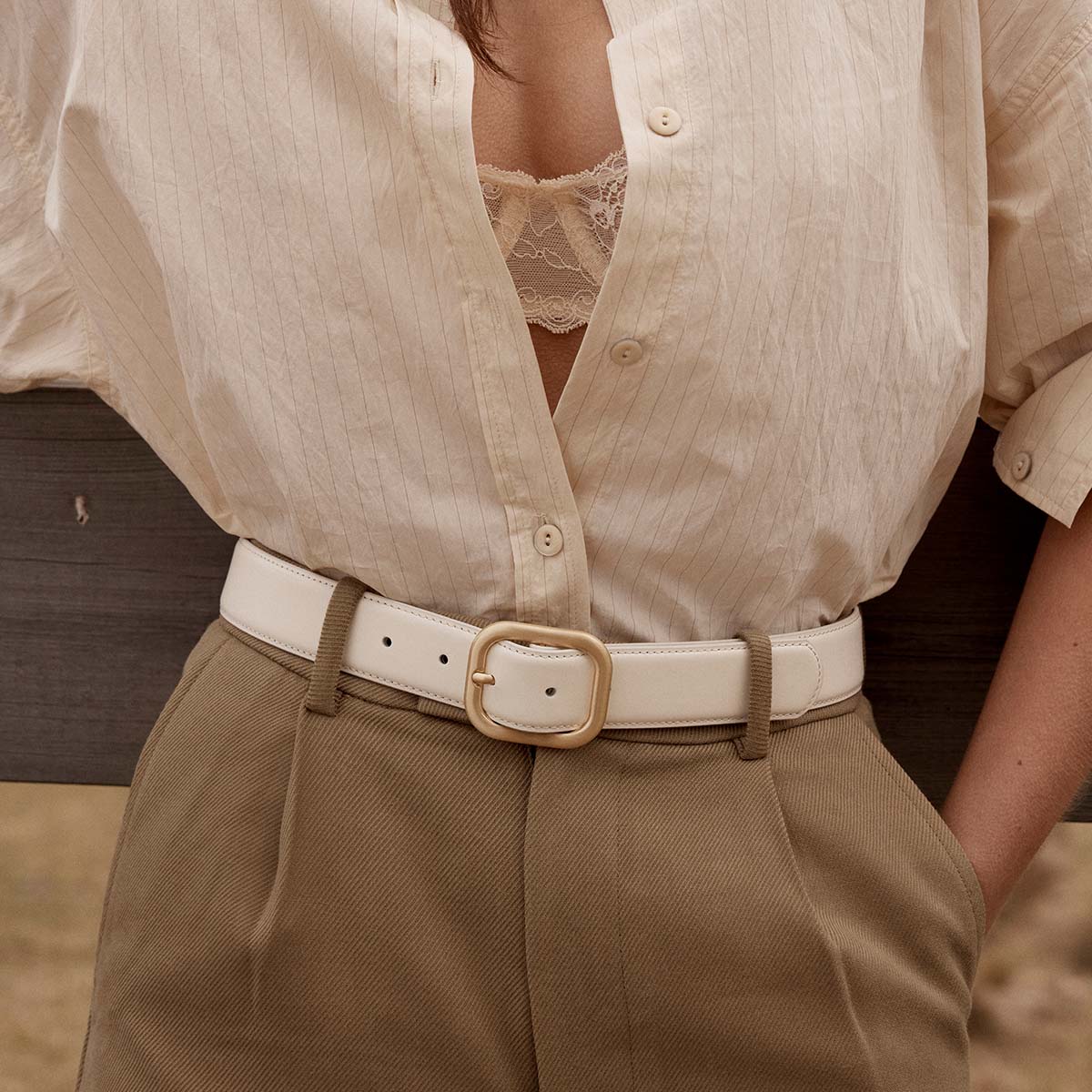 Falling Quiet Belt - Ivory Nappa / Gold