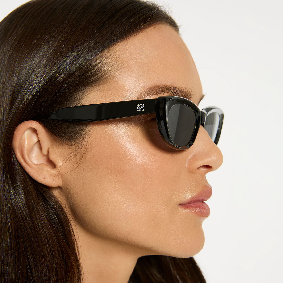 Sidelines Sunglasses - Black