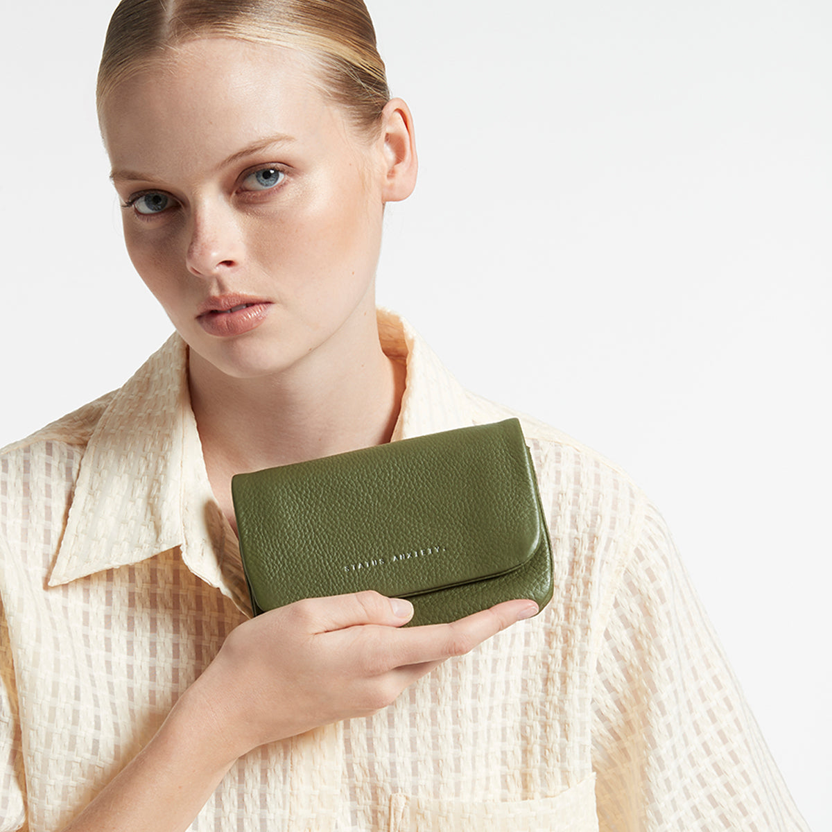Impermanent Wallet - Khaki - lifestyle 1