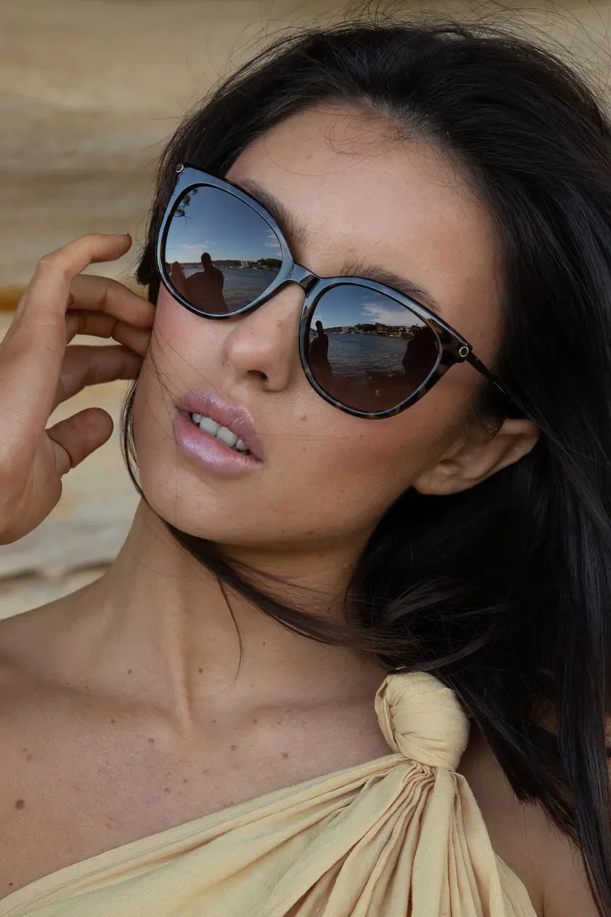 Ashley - Tortoiseshell